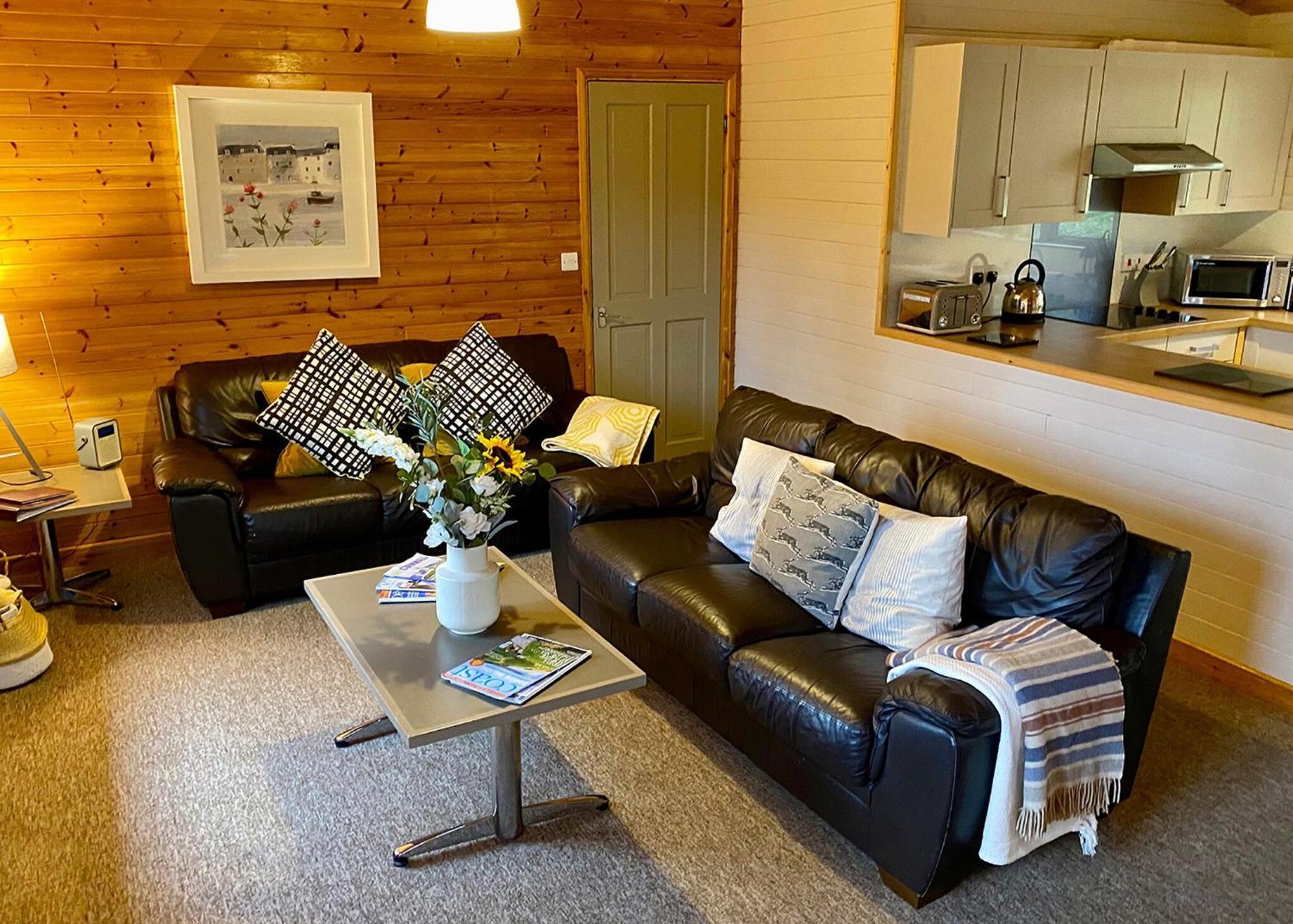 Ivyleaf Combe Lodges Stratton  Zimmer foto